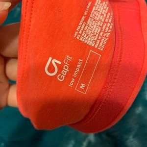 Gap sports bra